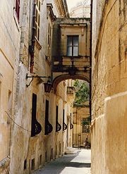 180px-Malta_06_Mdina.jpg